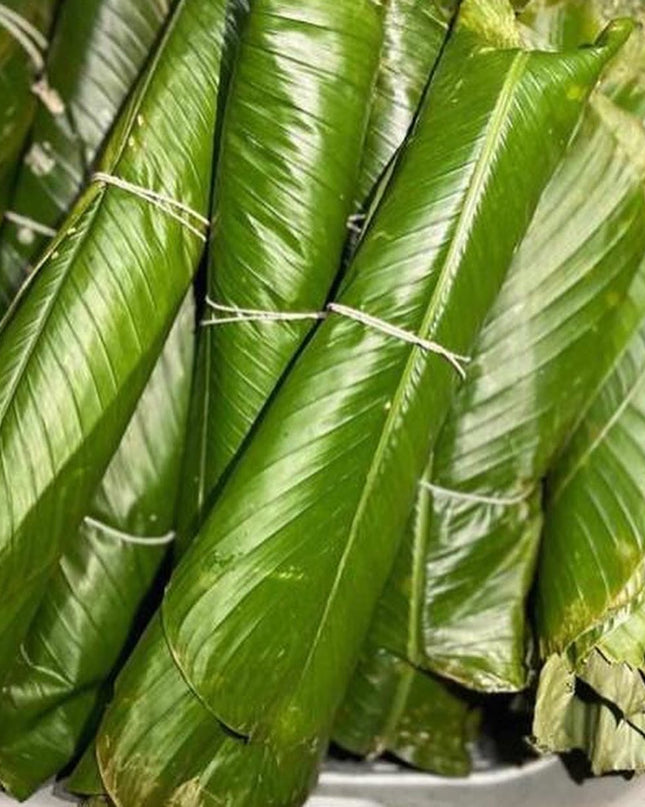 Ewe Moi Moi/ leaves