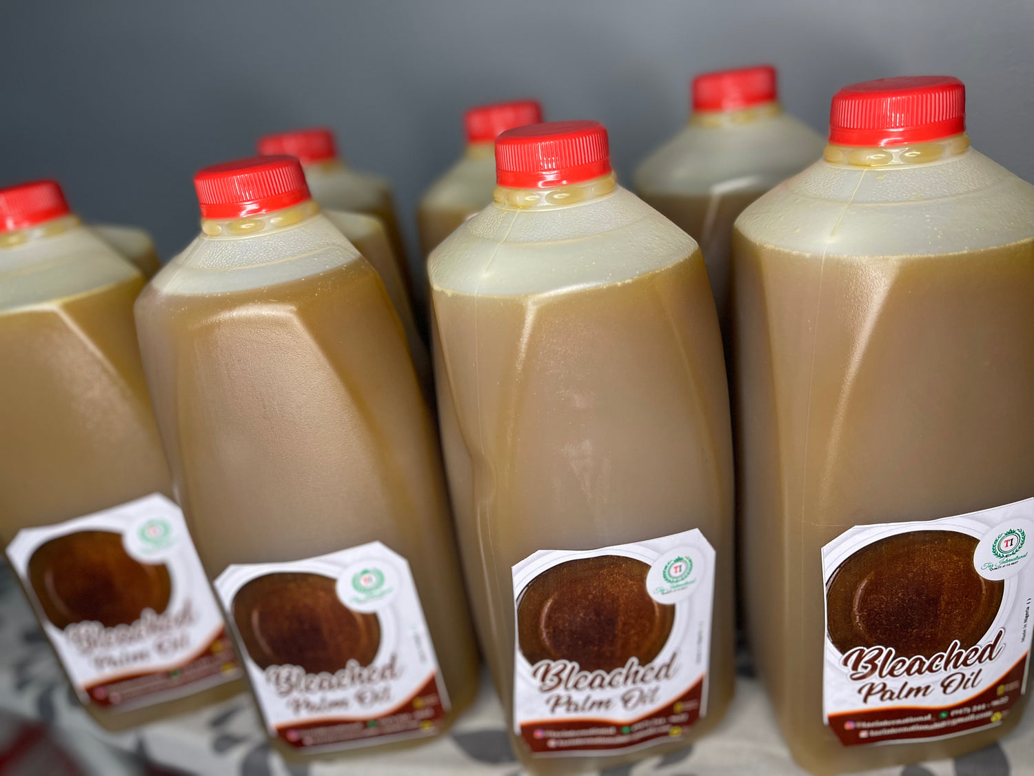 Bleached palm oil